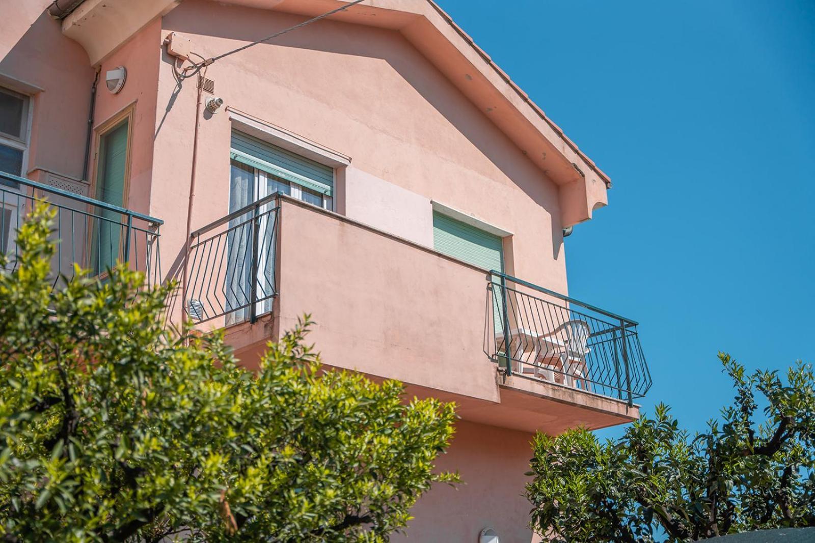 Casa Vacanze Ferrando Pietra Ligure Eksteriør billede